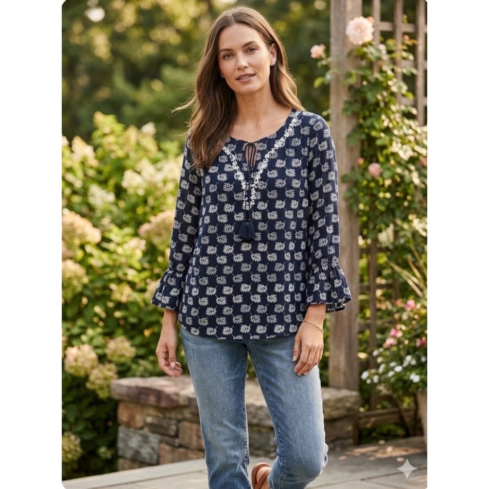 Lee Boho Leaf Peasant Blouse Black White Embroidered V-Neck Ruffle Bell Sleeves